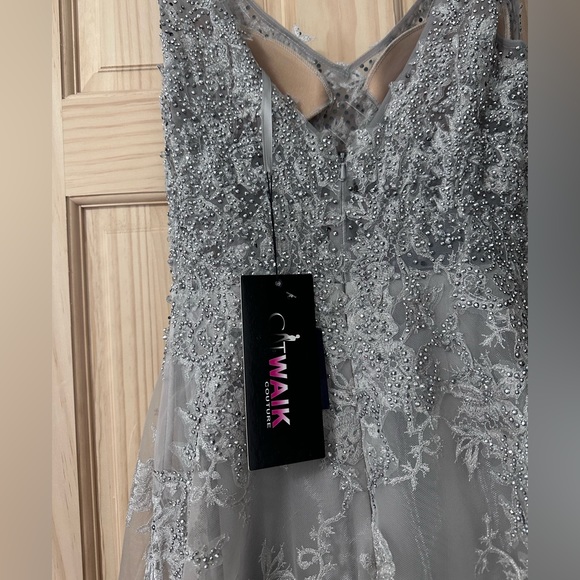 BRAND NEW- CatWalk Couture Gown (Lebanese designer) - Picture 6 of 7